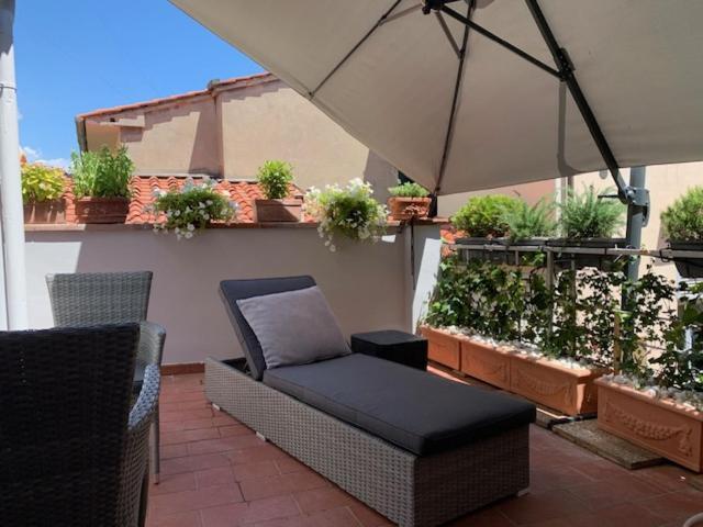 Ferienwohnung La Terrazza Del Duomo A Pistoia Exterior foto